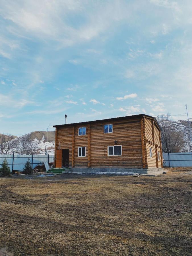 Manor Kolsay Bed & Breakfast Saty Exterior photo